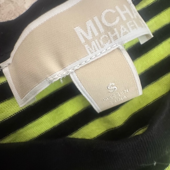 Michael Kors Striped yellow neon and Black T-Shirt size small 60% cotton 40%poly - Picture 2 of 2